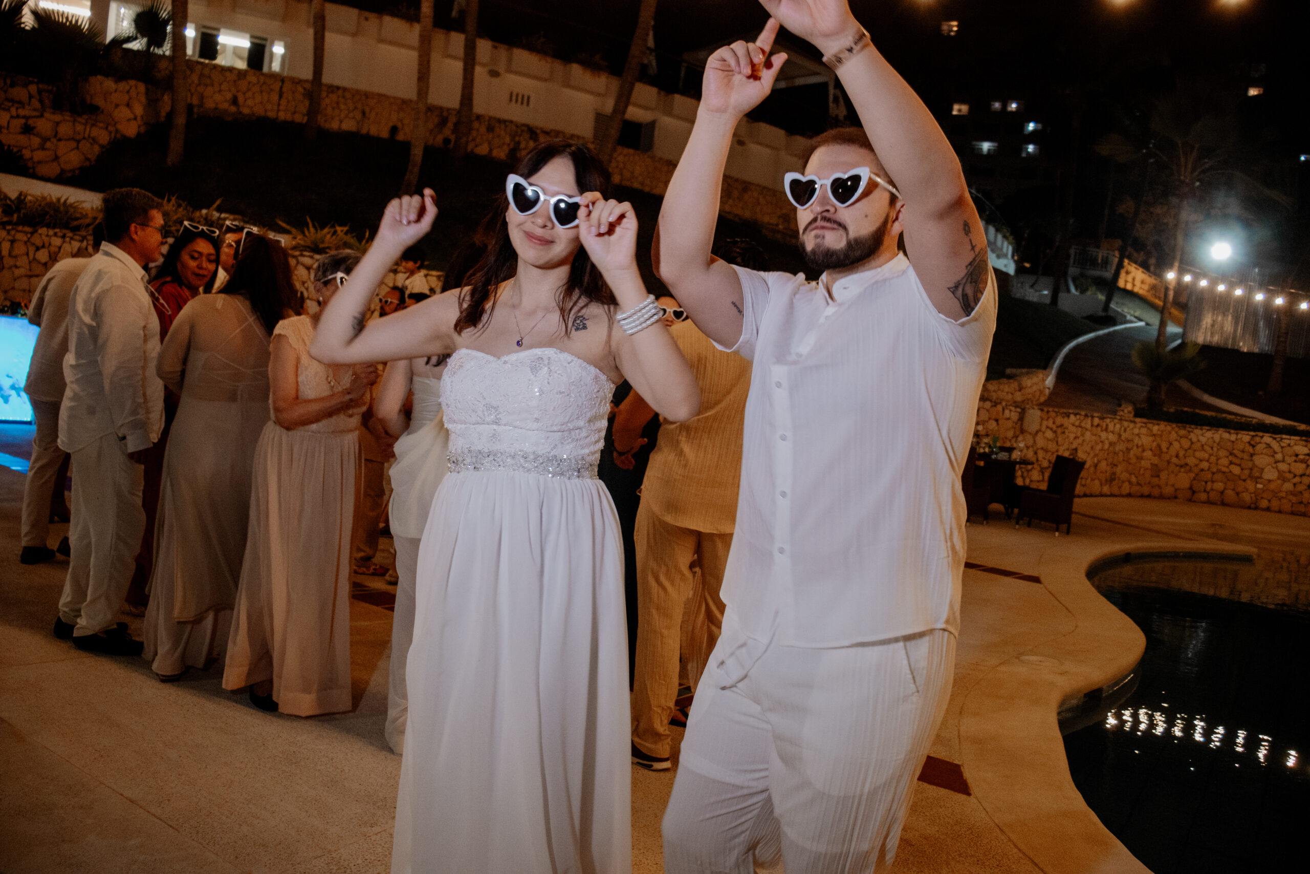 Postal de novia preparándose