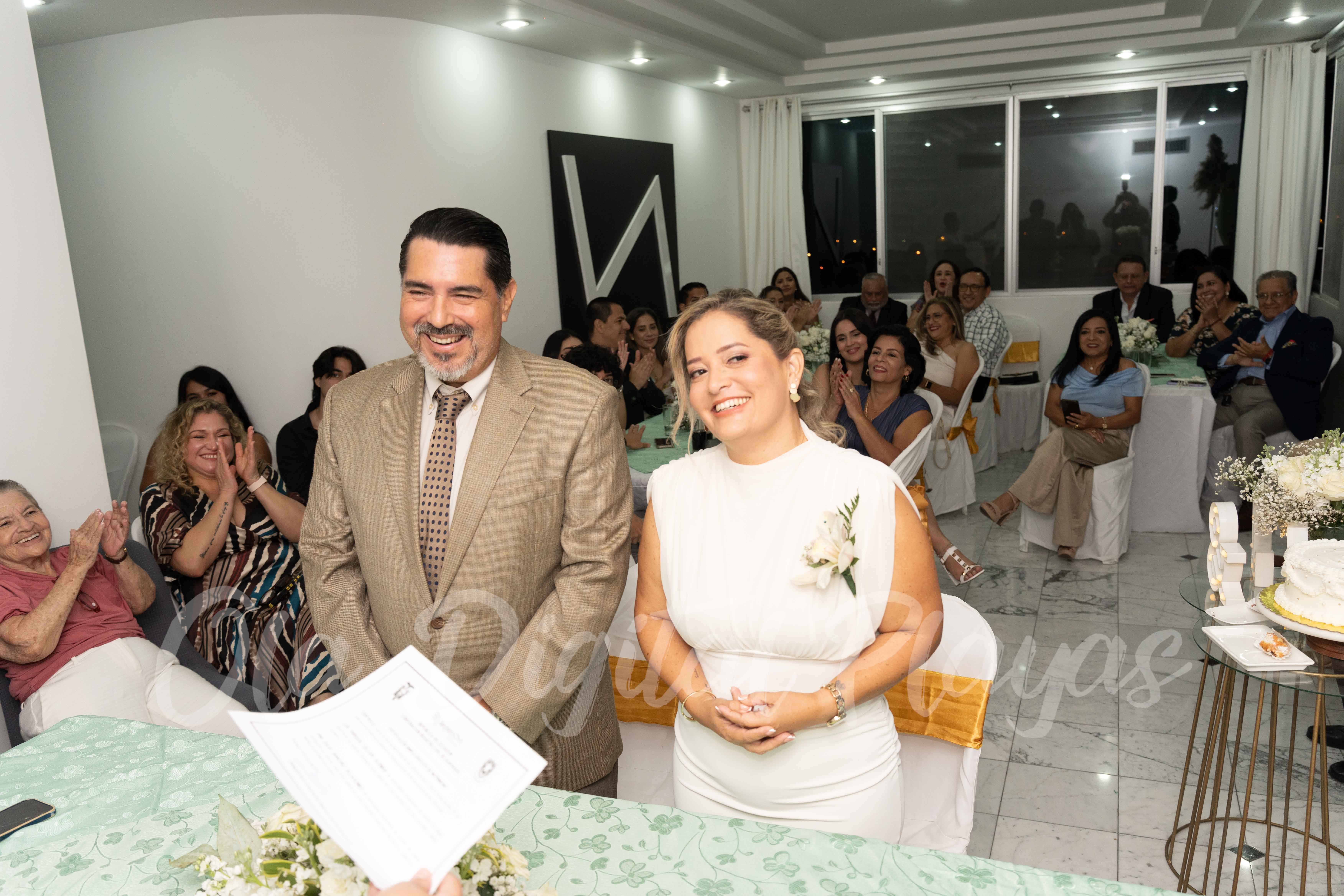 Foto Civil 303