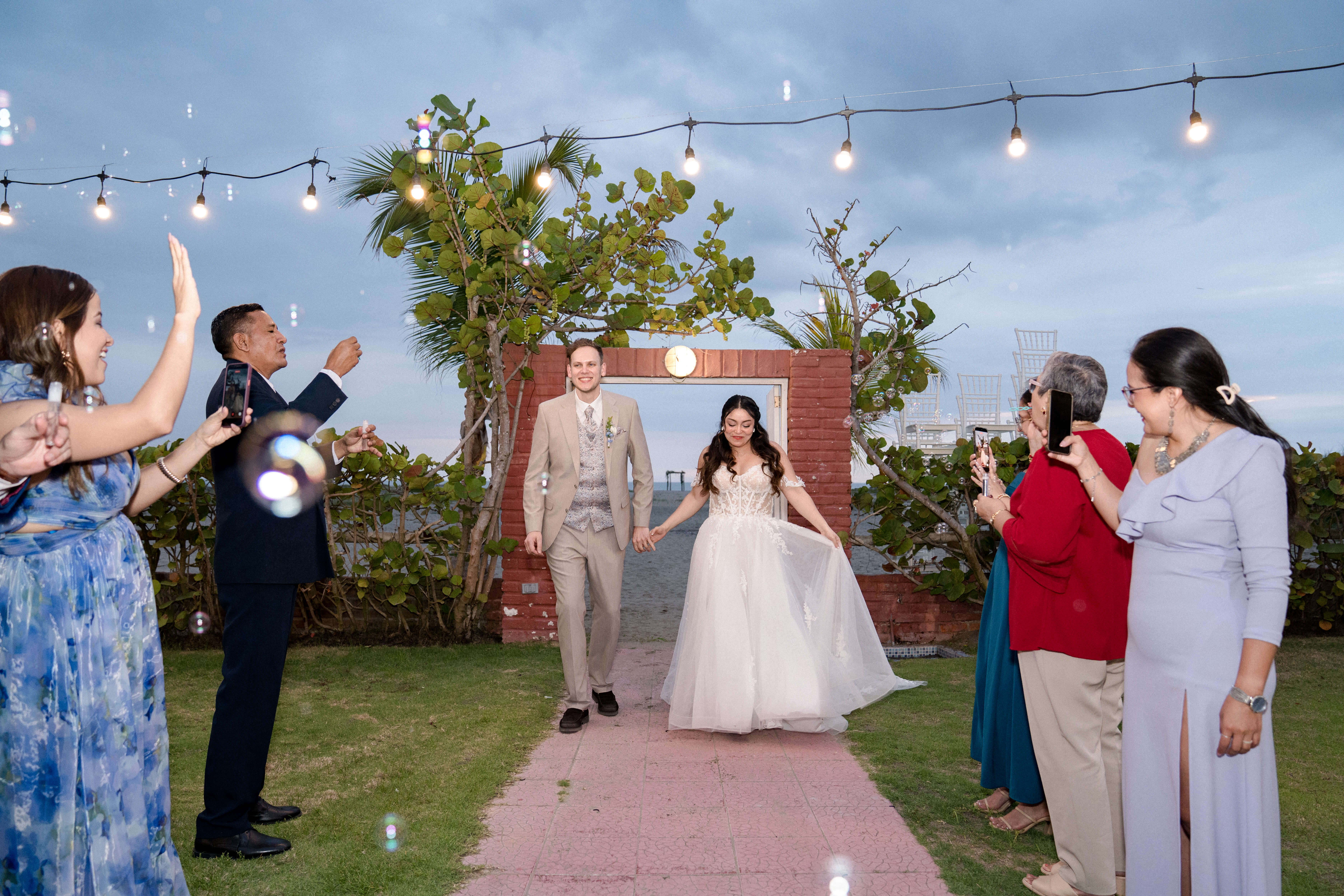 El metraje completo despliega la narrativa...