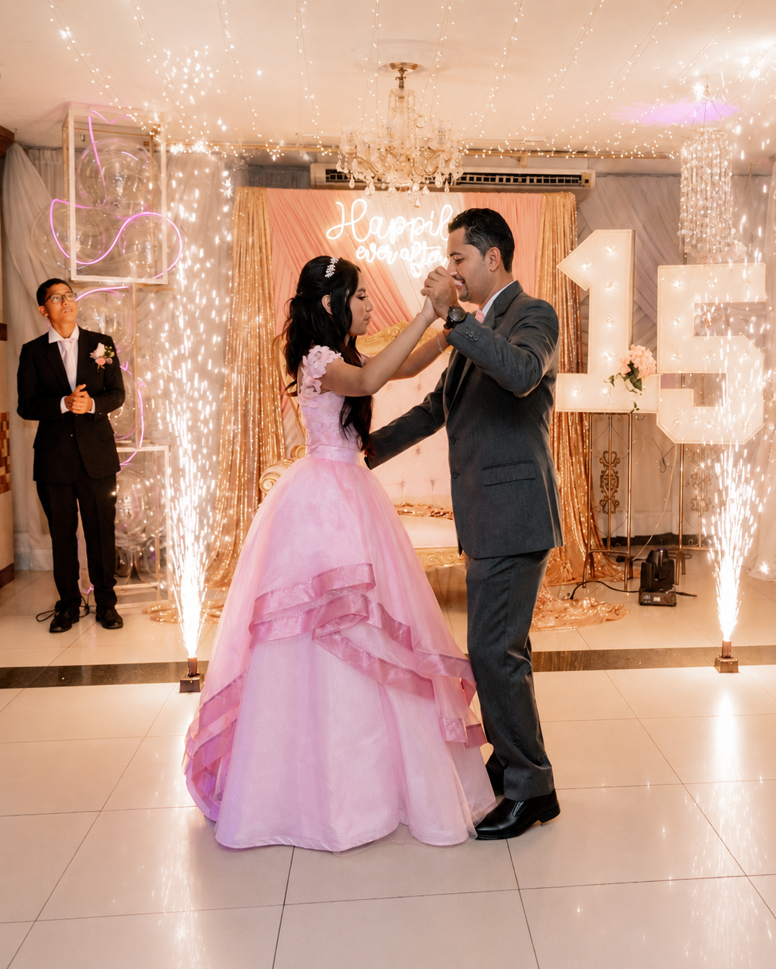 María Paula — XV años